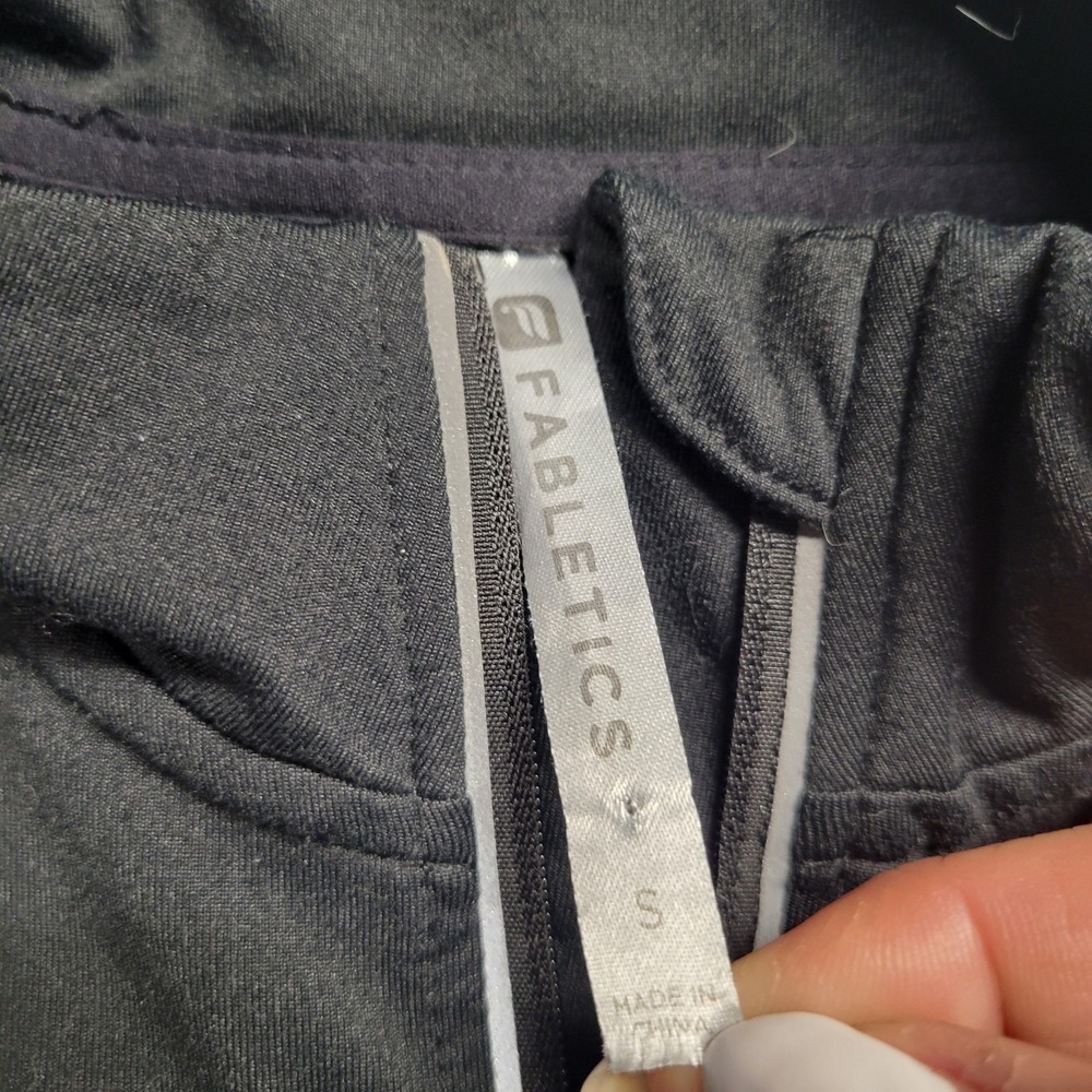 Fabletics Black Pullover Performance Jacket Size … - image 2